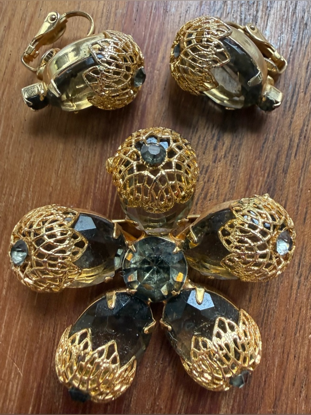 Vintage Gold Tone and Smoky Gray Floral Brooch with Clip-On Earrings Pin Glass